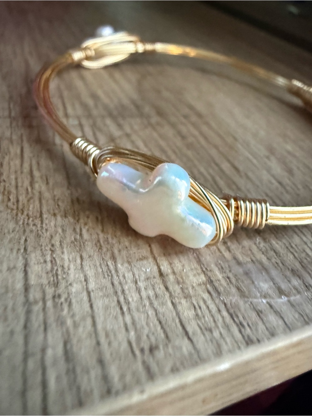 Gold Wire Pearl Cross Bracelet - White Pearl Accent